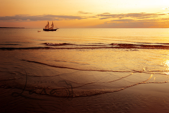 Sail Away - Studio Lana