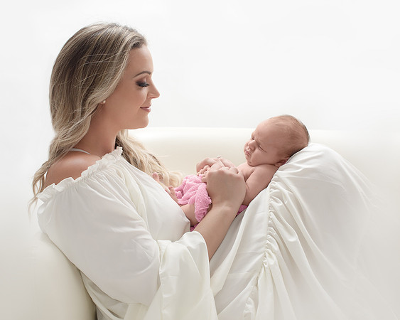 Newborn Photography in Albany NY by Studio Lana