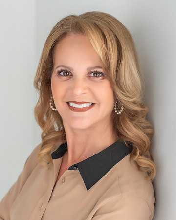 Corporate Headshots & Executive Portraits by Studio Lana in Albany NY